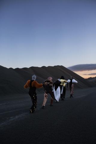 Laetitia Bica Leslie Mannès sous le volcan 